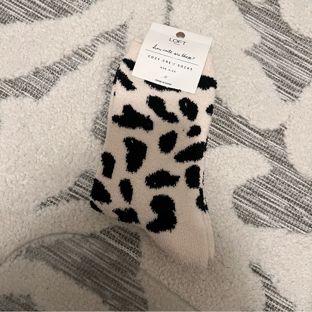 Loft Beige Brown Cozy Crew Leopard Print Fuzzy Socks NWT One Size